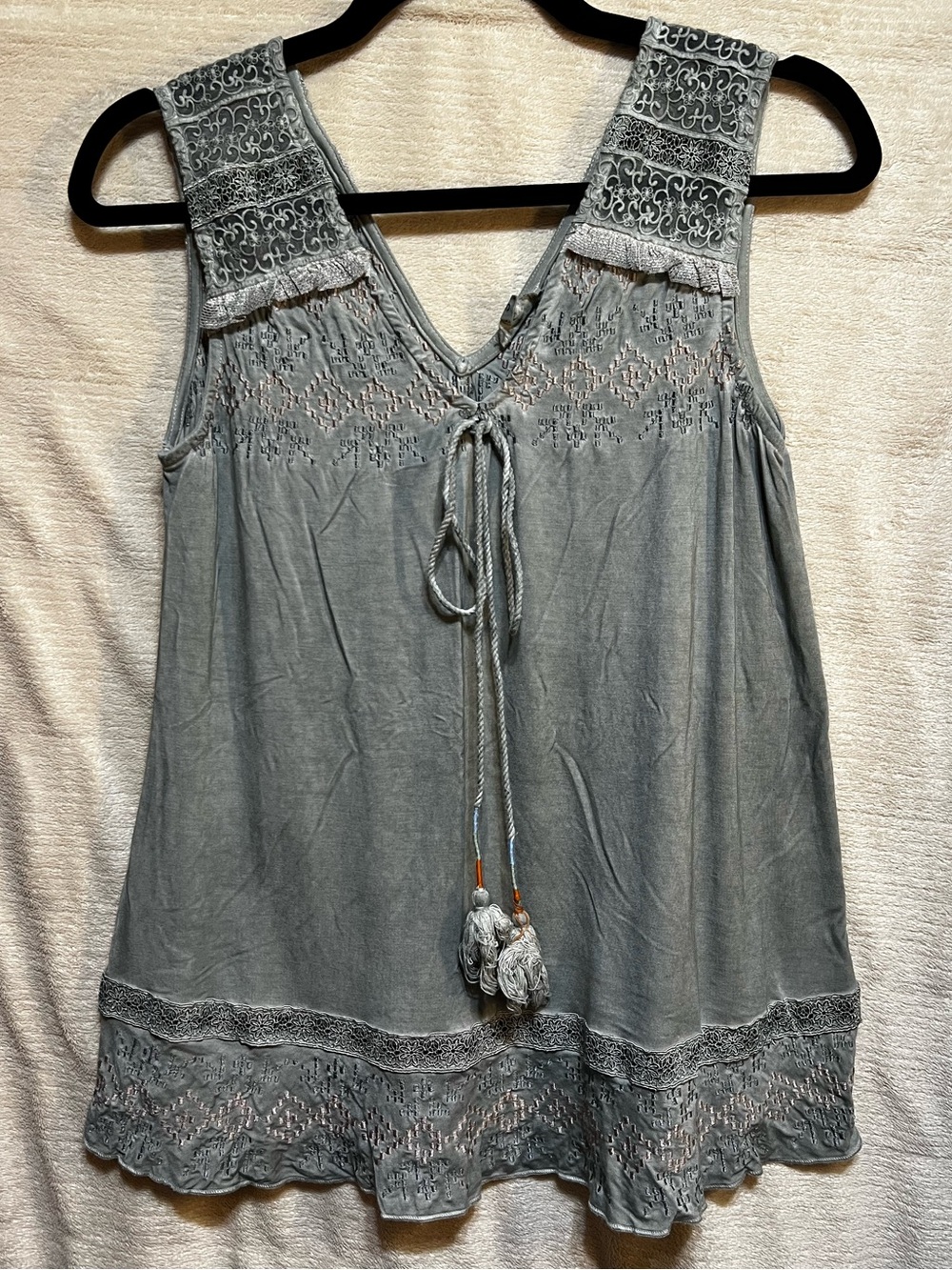 POL Boho Embroidered Tank Top Dusty Sage Green Grey Lace Trim Tassel Tie Small